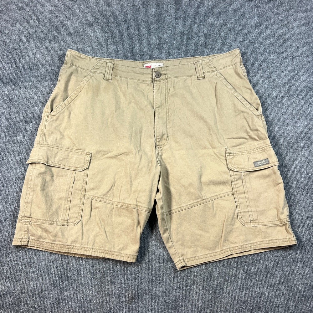 Wrangler Cargo Shorts Mens 40x10 Beige Cotton Stretch Logo High Rise Relaxed Fit